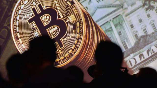 比特幣跌破3萬美元重要支撐 加密貨幣總市值24小時蒸發900億美元 (圖:AFP)