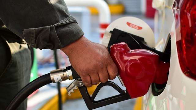 美汽油價「升升不息」 白宮呼籲OPEC+擴大增產 (圖:AFP)