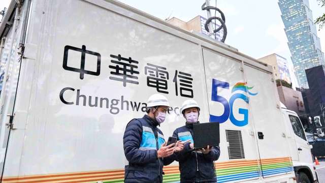 中華電攜手緯創導入5G企業專網 提升竹科廠產線效率。(圖:中華電提供)