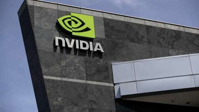 看好Nvidia資料中心Q3加速成長 近半分析師上調目標價 股價漲近4%(圖:AFP)