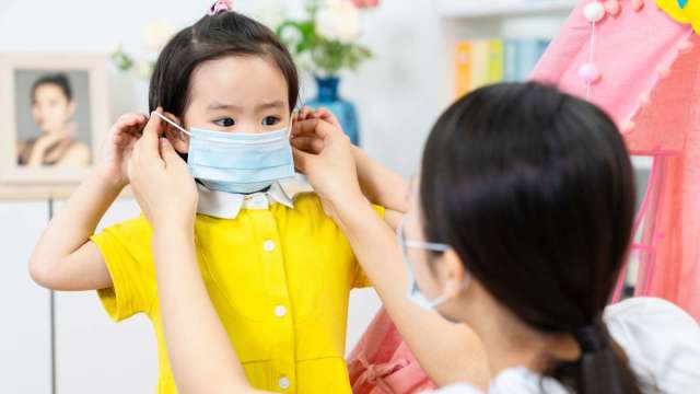 開學防疫不鬆懈 4撇步為孩子建構保障防護網。(圖:全球人壽提供)