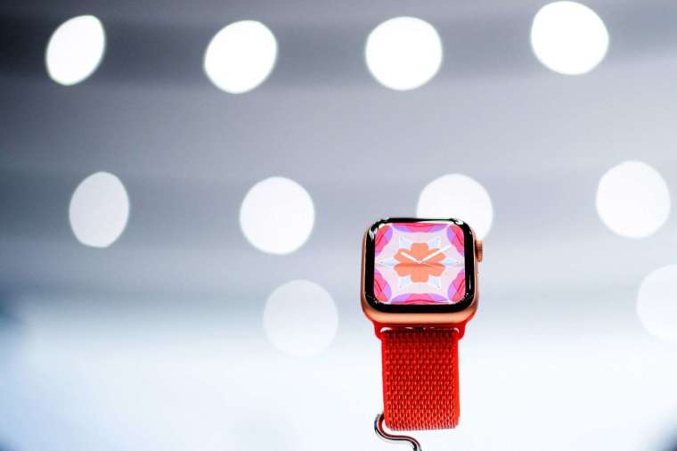 日媒週二報導，蘋果 Apple Watch 7 生產將延遲 (圖片：AFP)