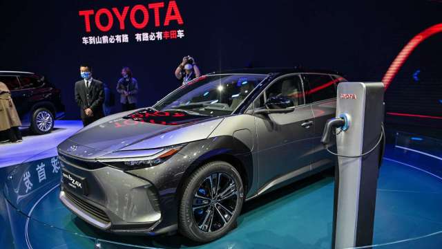 Toyota宣布2030年前在電動車用電池投資1.5兆日圓 (圖片:AFP)