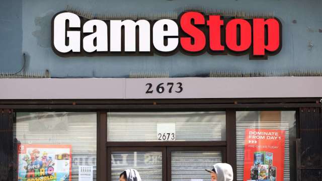 〈財報〉GameStop Q2虧損縮減 但法說交代不清 盤後挫近9% (圖片:AFP)