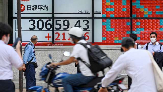 日經225指數創31年來新高 反映對新政權的期待感 (圖片:AFP)