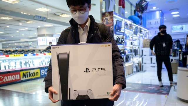 SONY為搶上網服務市場 在日本推出PS5月租方案 (圖片:AFP)
