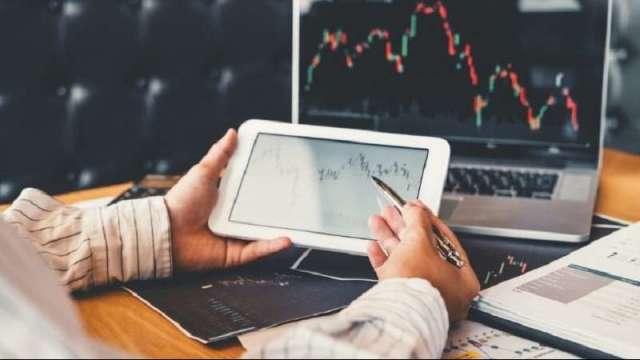 權證投資人一定要了解的 外資投信買超個股標的TOP5。(圖: shutterstock)