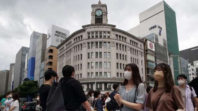 東京疫情持續趨緩 睽違半年後單日新增確診再度低於200人 (圖片:AFP)