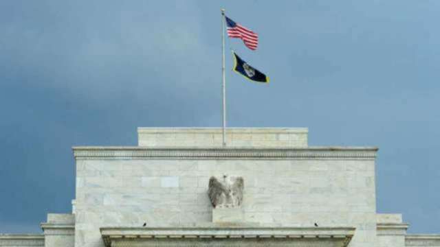 涉炒股爭議 Fed兩官員同日相繼宣布提前退休  (圖:AFP)