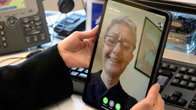 快更新iOS15!蘋果用戶可發送連結邀請Windows、Android用戶加入FaceTime通話(圖片:AFP)