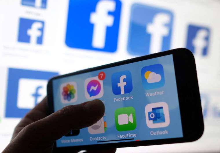 臉書技術部門解釋是網站維護中發生錯誤導致當機 (圖片：AFP)