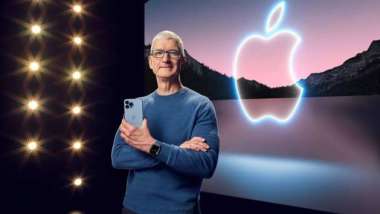 晶片荒波及蘋果減產iPhone13 但這不是庫克最擔憂的問題 (圖片:AFP)