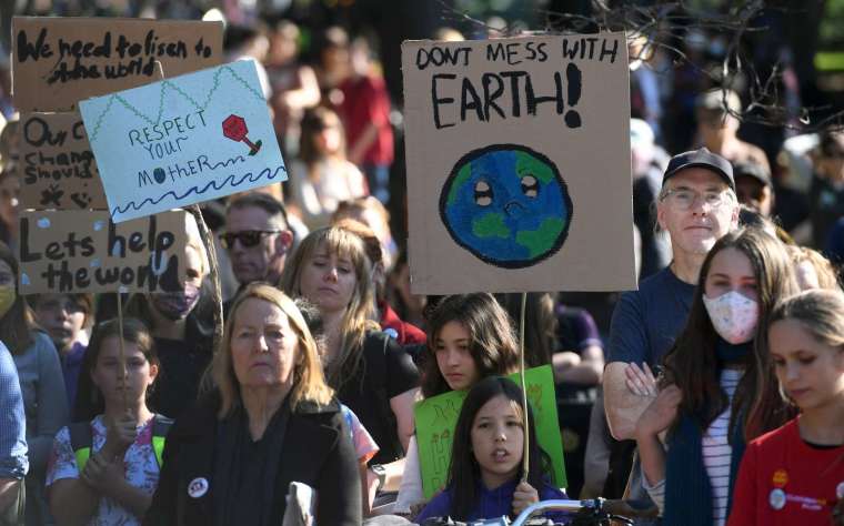 澳洲民眾示威抗議政府氣候政策。圖: AFP