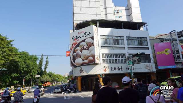 全台都會蛋殼區房價漲勢以台南最兇悍，新市漲幅78%第一名。(鉅亨網記者張欽發攝)
