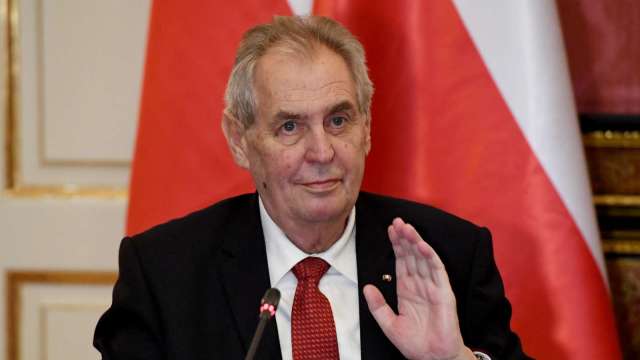 捷克總統COVID-19確診 住院診治、暫停公務 (圖片:AFP)