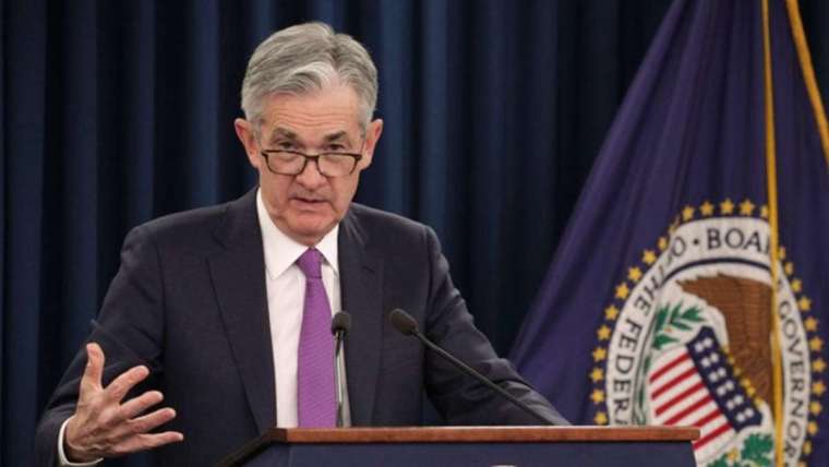 鮑爾表示，不再以暫時性形容通膨，並考慮提前結束購債計畫。(圖:AFP)