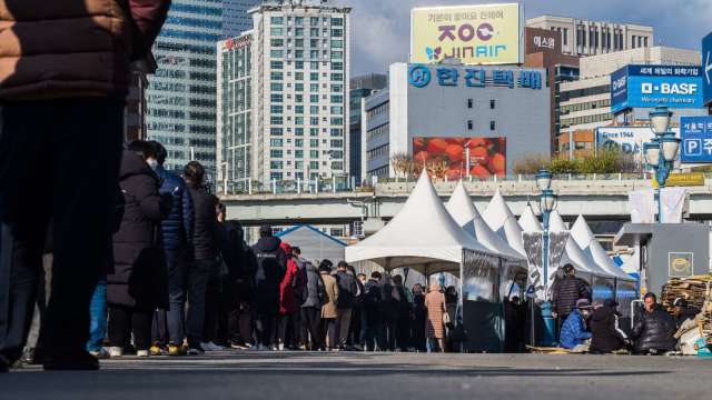 南韓單日確診和危重症案例連2日創高 5人感染Omicron (圖片：AFP)