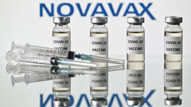 Novavax下個月起研發Omicron疫苗 股價仍挫近16% (圖片:AFP)