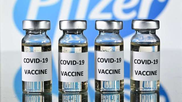 高盛指目前未見進場信號 報告稱輝瑞疫苗防omicron效果較差(圖:AFP)