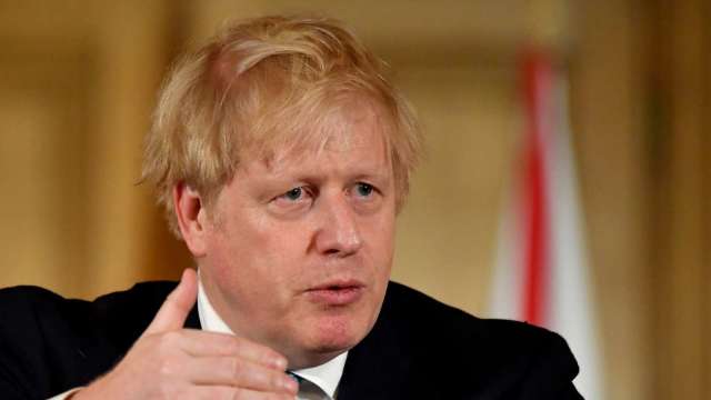 傳英國將宣布新一輪防疫限制措施 英鎊觸今年新低 (圖:AFP)