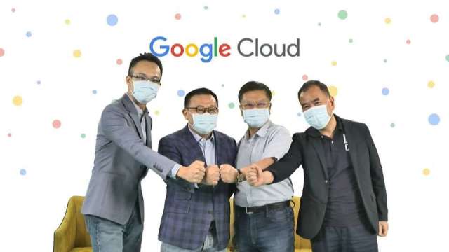 左起為 Google Cloud 客戶解決方案經理林書平、Google Cloud 台灣總經理謝良承、樺漢董事長朱復銓、樺漢總經理蔡能吉。(圖：Google Cloud提供))