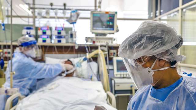 本土再添3行員染疫 默沙東口服藥年後分批抵台。(圖：AFP)