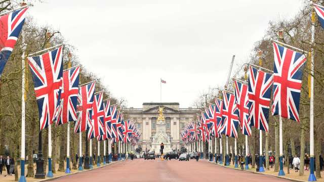 英國11月GDP月增0.9% 超越疫情爆發前水準 (圖:AFP)