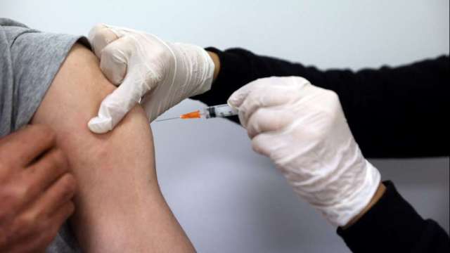 接種第3劑疫苗可有效對抗Omicron。（圖：AFP）