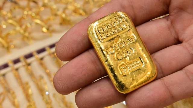 〈貴金屬盤後〉烏俄劍拔弩張 避險需求激增 黃金收登3個月高點 (圖片:AFP)