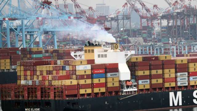 Omicron變種病毒衝擊全球貨輪 航運困境恐加劇(圖片：AFP)
