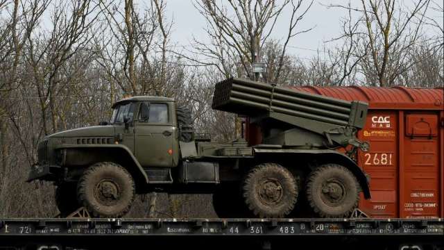 俄罗斯部队进驻顿涅茨克。（图：AFP）(photo:CnYes)