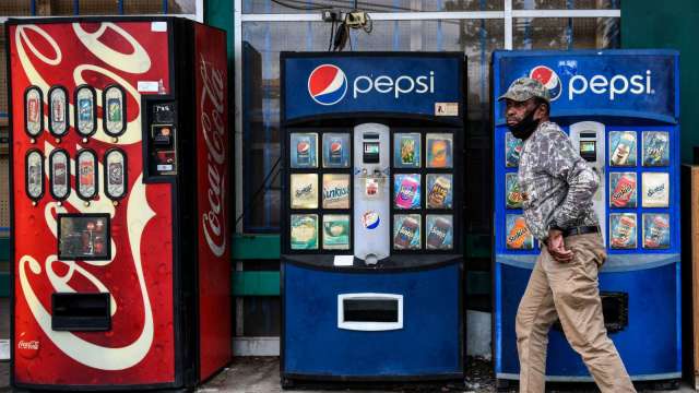 擺脫眾矢之的！可口可樂、百事可樂宣布暫停在俄業務 (圖片:AFP)