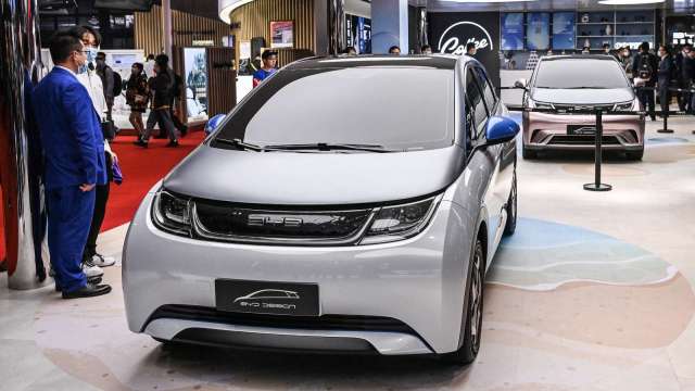 比亞迪勇奪全球電動車銷售冠軍。(圖: AFP)