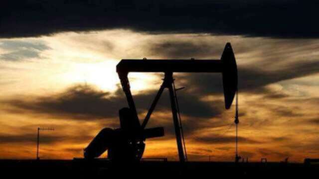 單日震幅過於激烈 布蘭特、西德州原油期貨保證金提高逾30% (圖:AFP)