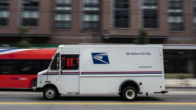 USPS向Oshkosh訂購5萬輛新郵務車。（圖：AFP）
