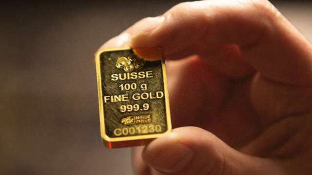 〈貴金屬盤後〉俄烏和談有眉目 黃金收黑盤中一度跌破1900美元 (圖:AFP)