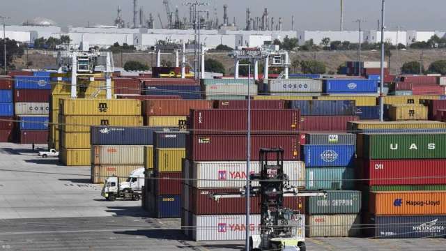 美國參議院透過《海運改革法案》 試圖緩解港口堵塞問題(圖:AFP)