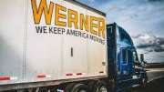 Aurora和Werner在德州偏遠高速公路上測試自駕卡車。（圖：Werner官網）