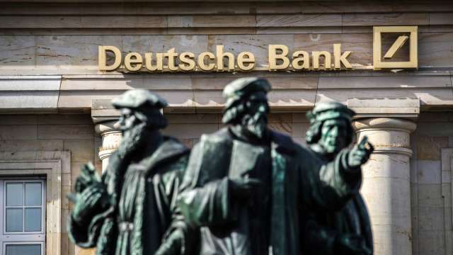 德两大银行遭神秘大户狂抛售 套现约19亿美元 (图片：AFP)(photo:CnYes)