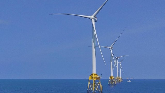 沃旭大彰化西南第一階段離岸風場已成功安裝首座風機。(圖：沃旭提供)