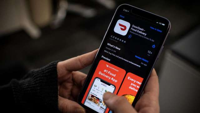 〈財報〉DoorDash Q1營收年增35% 外賣人力充盈 調升全年核心成長目標 盤後漲8% (圖片:AFP)