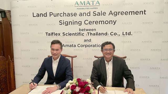 台虹今天由總經理江宗翰(左)與泰國AMATA集團代表Viboon Kromadit簽約。(圖：台虹提供)