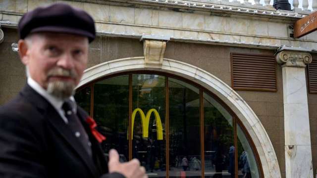 麥當勞將俄羅斯業務出售給西伯利亞加盟商。（圖：AFP）