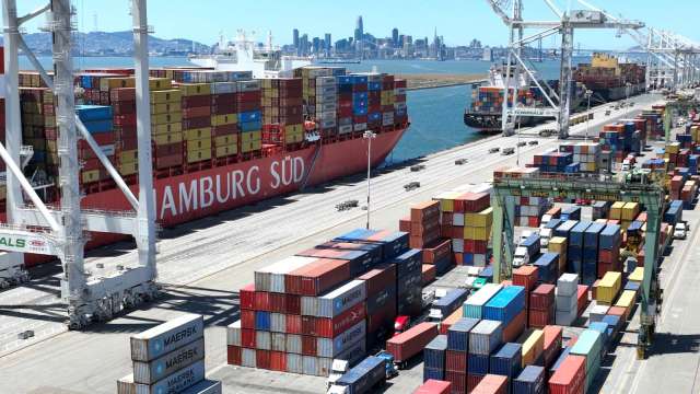 貨櫃運價最差時期已經過去。(圖: AFP)
