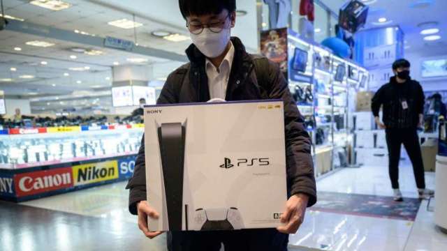 SONY將大幅擴產PlayStation 5(PS5)。(圖：AFP)