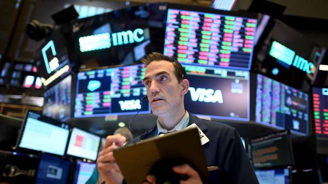 華爾街知名分析師：投資者應趁低點買入科技股 並列舉3項原因(圖片：AFP)