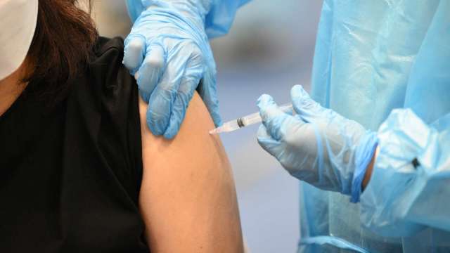 新一輪新冠疫苗競賽將至!Novavax、莫德納股價料仍難獲提振 (圖片:AFP)