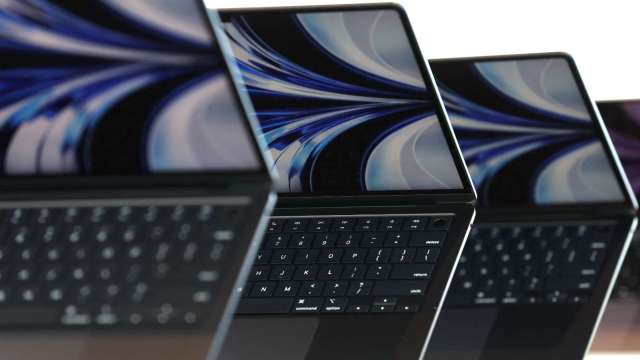 傳蘋果將在明年推出15吋MacBook Air與新款12吋筆電(圖片：AFP)
