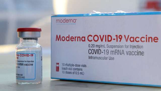 莫德納和英國政府合作 將共同成立mRNA技術的疫苗研究製造設施 (圖片：AFP)