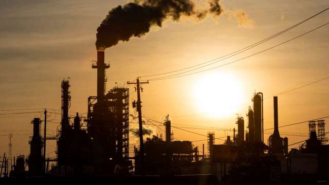埃克森美孚CEO：產業投資不足是導致高油價的主因(圖片：AFP)